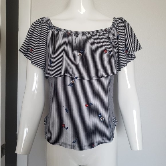 J for Justify Top - Picture 9 of 10